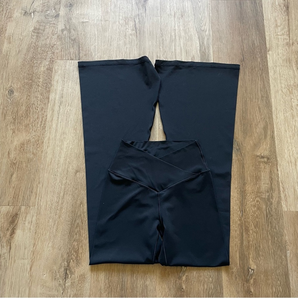 Aerie crossover flare yoga pants